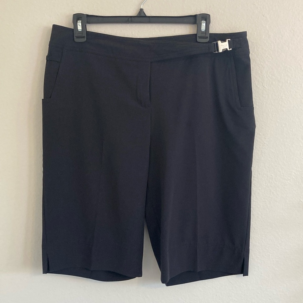 Swing control women’s golf shorts SZ 12 made Black/Bermuda